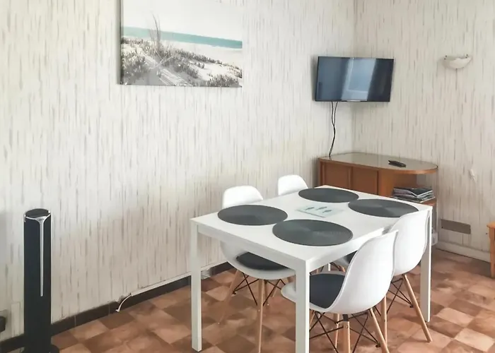 Moderne A De 51 M² Avec Balcon شقة